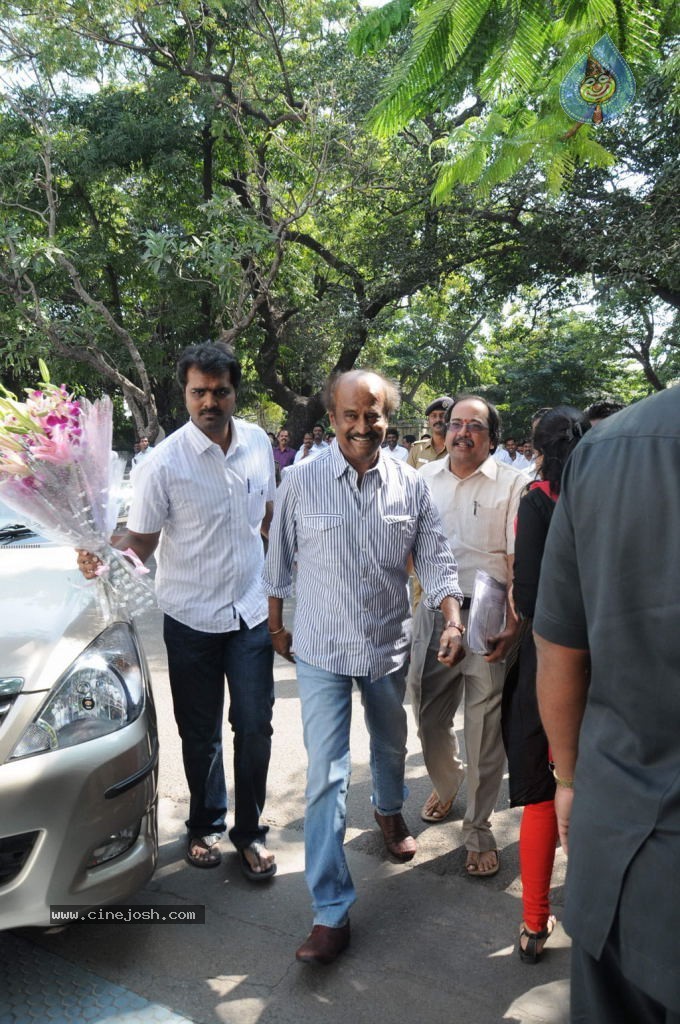 Rajinikanth meets CM Jayalalitha - 14 / 14 photos