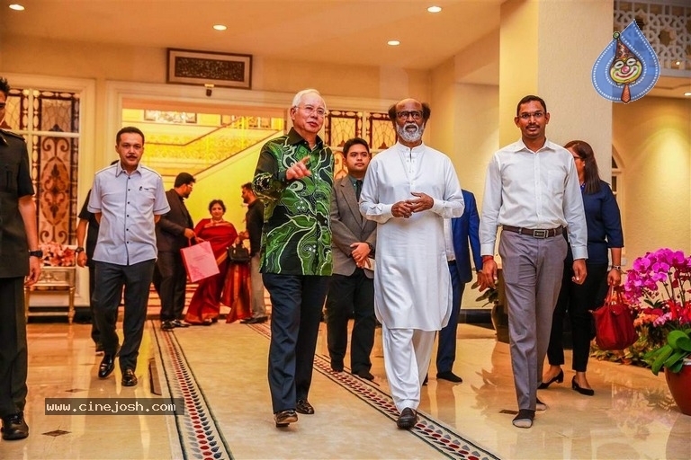 Rajinikanth Meets Malaysian PM Najib Razak Photos - 1 / 8 photos