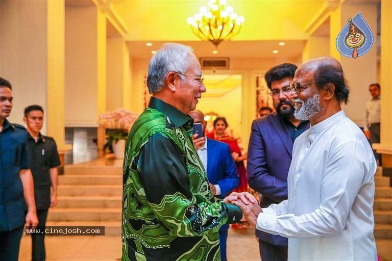 Rajinikanth Meets Malaysian PM Najib Razak Photos - 2 / 8 photos