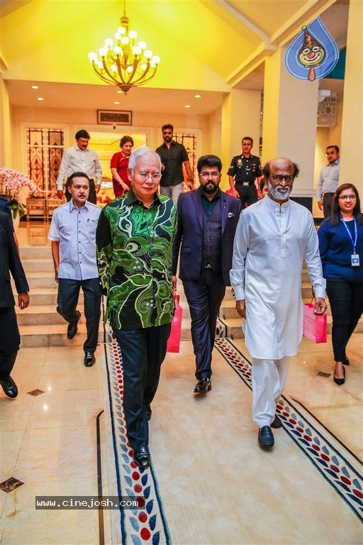 Rajinikanth Meets Malaysian PM Najib Razak Photos - 4 / 8 photos