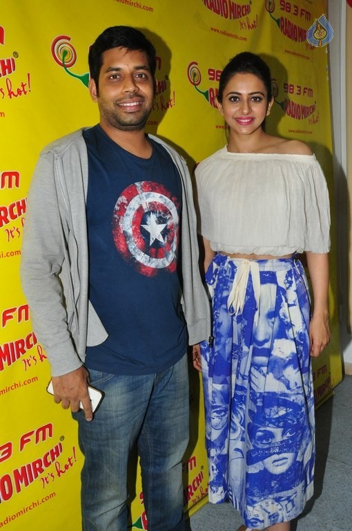 Rakul at Radio Mirchi 10th Anniversary Celebrations - 31 / 53 photos