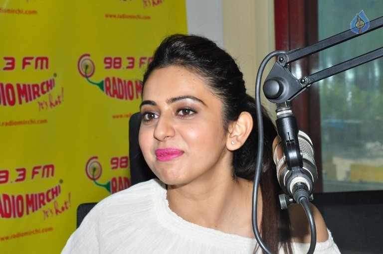Rakul at Radio Mirchi 10th Anniversary Celebrations - 36 / 53 photos