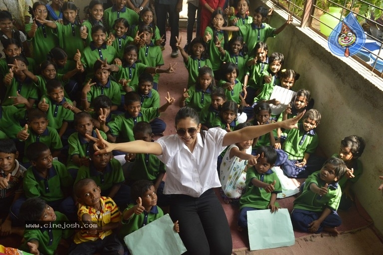 Rakul Birthday Celebrations at Cherish Orphanage Home - 9 / 19 photos