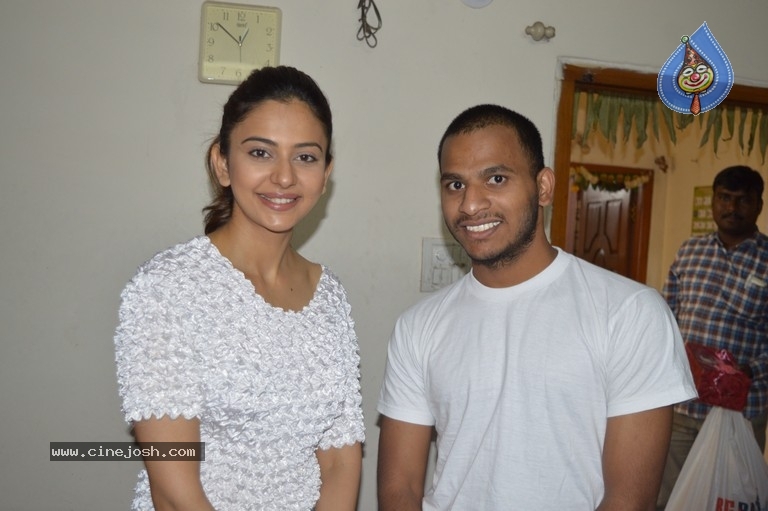 Rakul Preet Birthday Celebrations 2018 - 15 / 42 photos