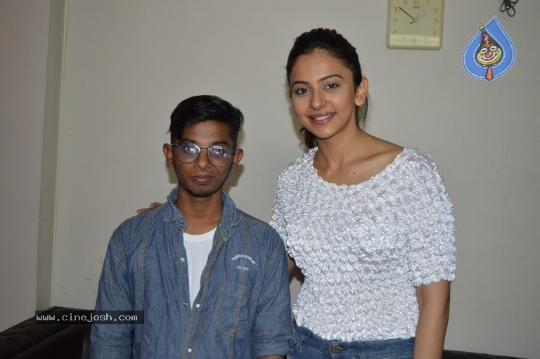 Rakul Preet Birthday Celebrations 2018 - 17 / 42 photos