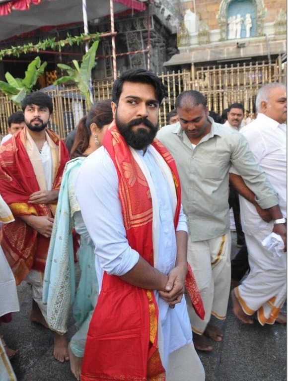 Ram Charan And Upasana At Tirumala Tirupati Temple  - 2 / 4 photos