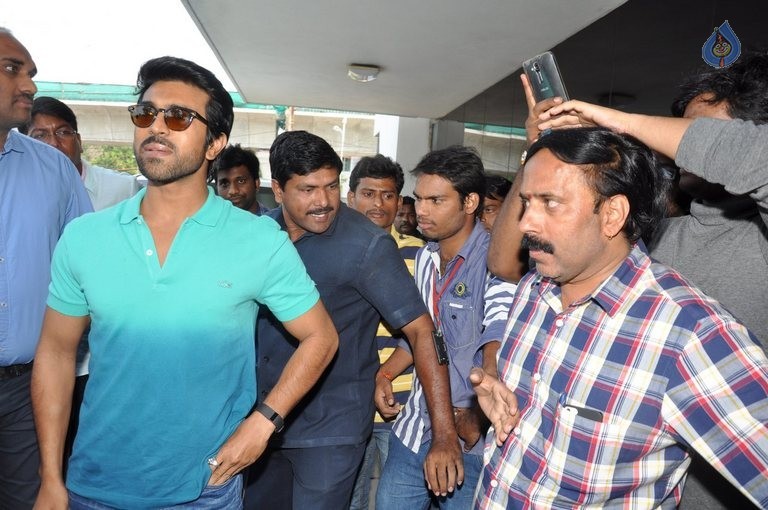 Ram Charan at KFC Employees Blood Donation Event - 53 / 81 photos