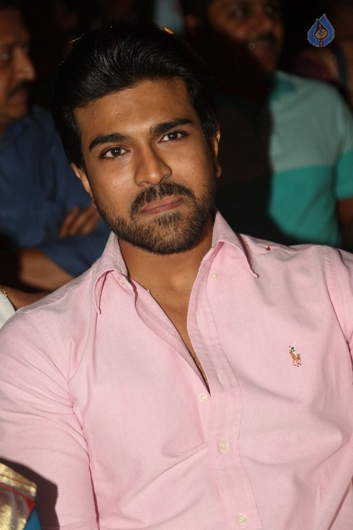 Ram Charan at Malla Reddy Engineering College - 43 / 62 photos