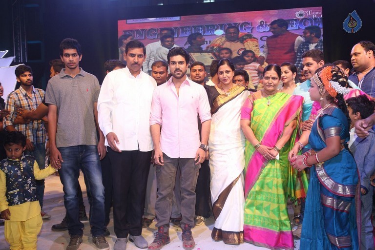 Ram Charan at Malla Reddy Engineering College - 48 / 62 photos