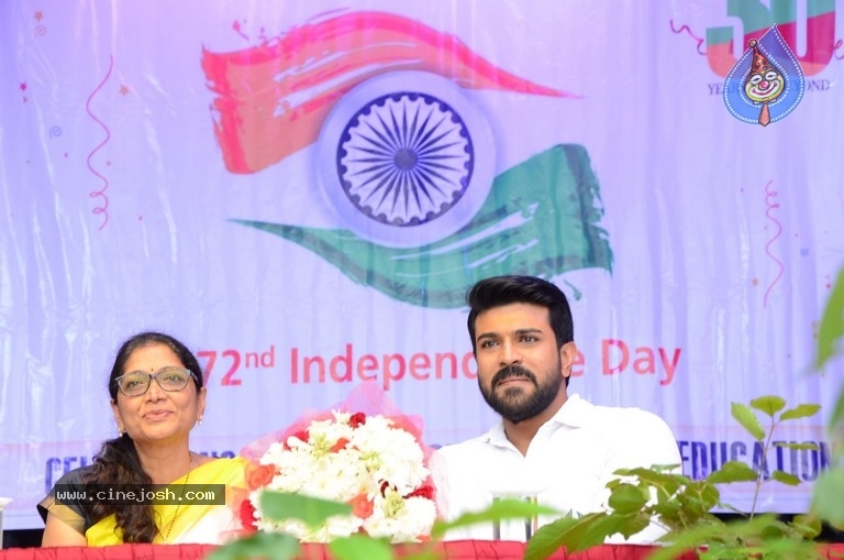 Ram Charan Celebrates Independence Day In Chirec School - 40 / 60 photos