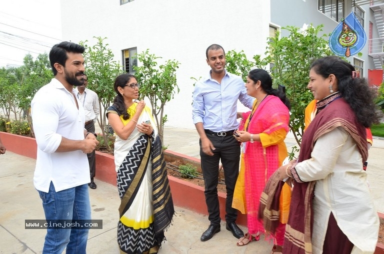 Ram Charan Celebrates Independence Day In Chirec School - 52 / 60 photos
