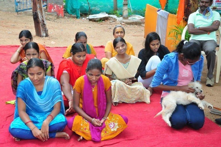 Ram Laxman Donates 1 Lakh for Sphoorthi Jyothi Foundation - 40 / 41 photos