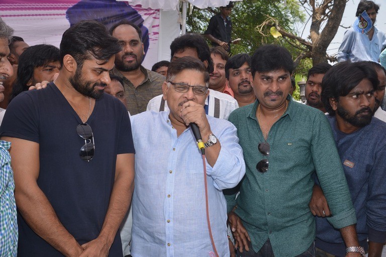 Ramcharan Birthday Celebrations at Chiranjeevi Blood Bank - 34 / 42 photos