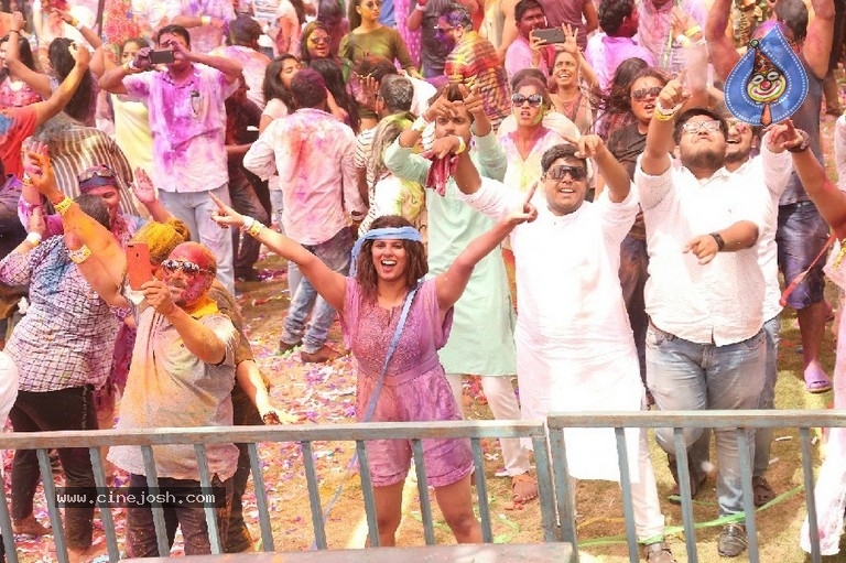Rang Rave - 2019 Holi Celebrations - 2 / 27 photos