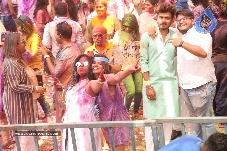 Rang Rave - 2019 Holi Celebrations - 5 / 27 photos