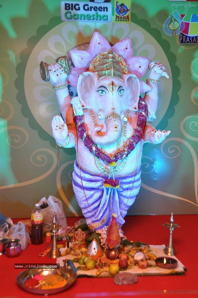 Regina at Big Green Ganesha 2014 - 47 / 108 photos