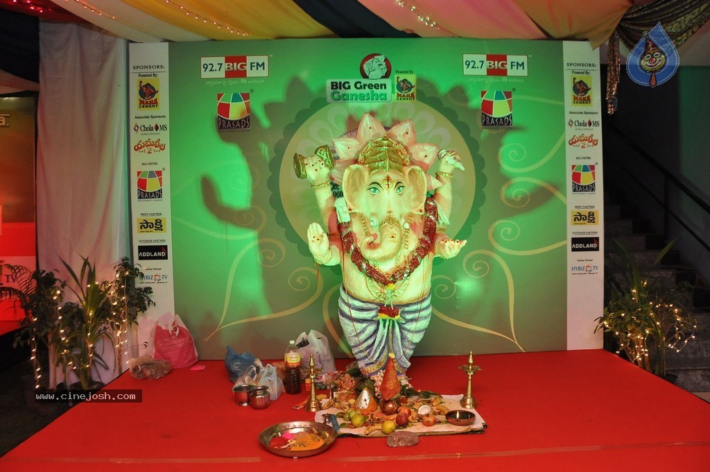 Regina at Big Green Ganesha 2014 - 49 / 108 photos