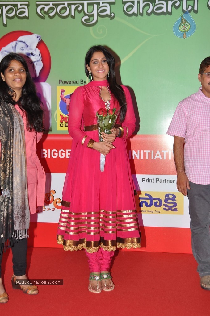 Regina at Big Green Ganesha 2014 - 54 / 108 photos