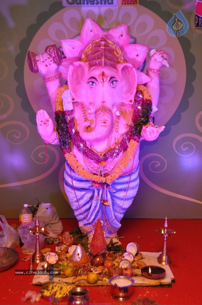Regina at Big Green Ganesha 2014 - 71 / 108 photos