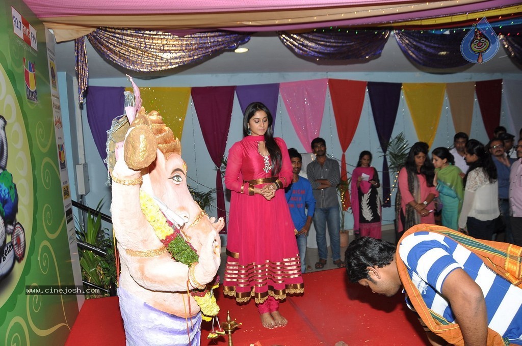 Regina at Big Green Ganesha 2014 - 72 / 108 photos