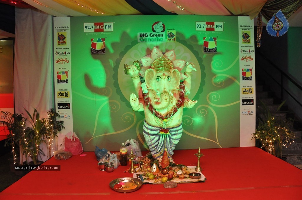 Regina at Big Green Ganesha 2014 - 76 / 108 photos