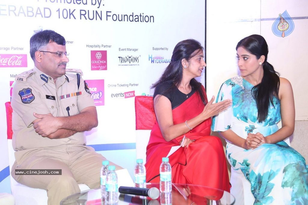 Regina at Hyd 10K Run Foundation Event - 45 / 50 photos