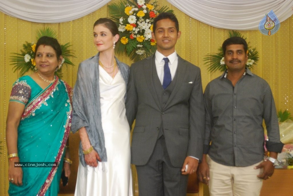 Reporter Anupama Subramanian Son Wedding Reception  - 4 / 107 photos