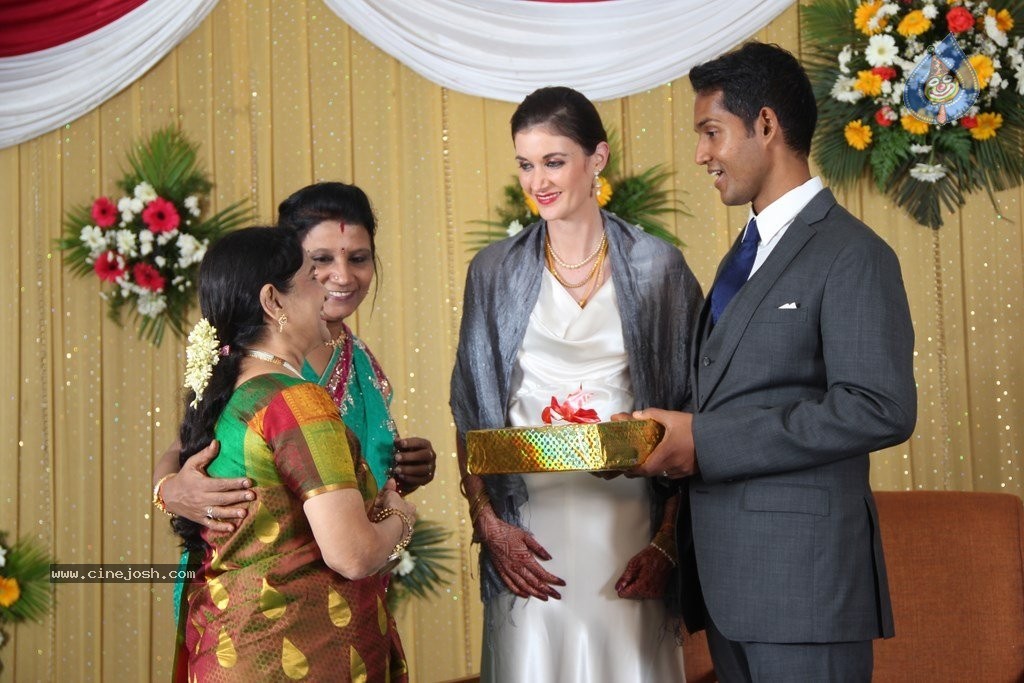 Reporter Anupama Subramanian Son Wedding Reception  - 44 / 107 photos