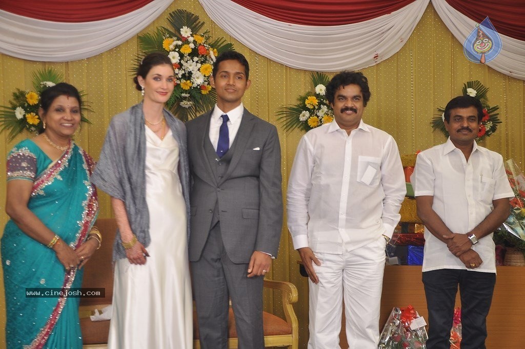 Reporter Anupama Subramanian Son Wedding Reception  - 58 / 107 photos