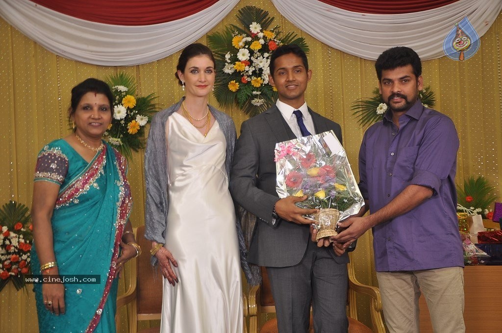 Reporter Anupama Subramanian Son Wedding Reception  - 68 / 107 photos