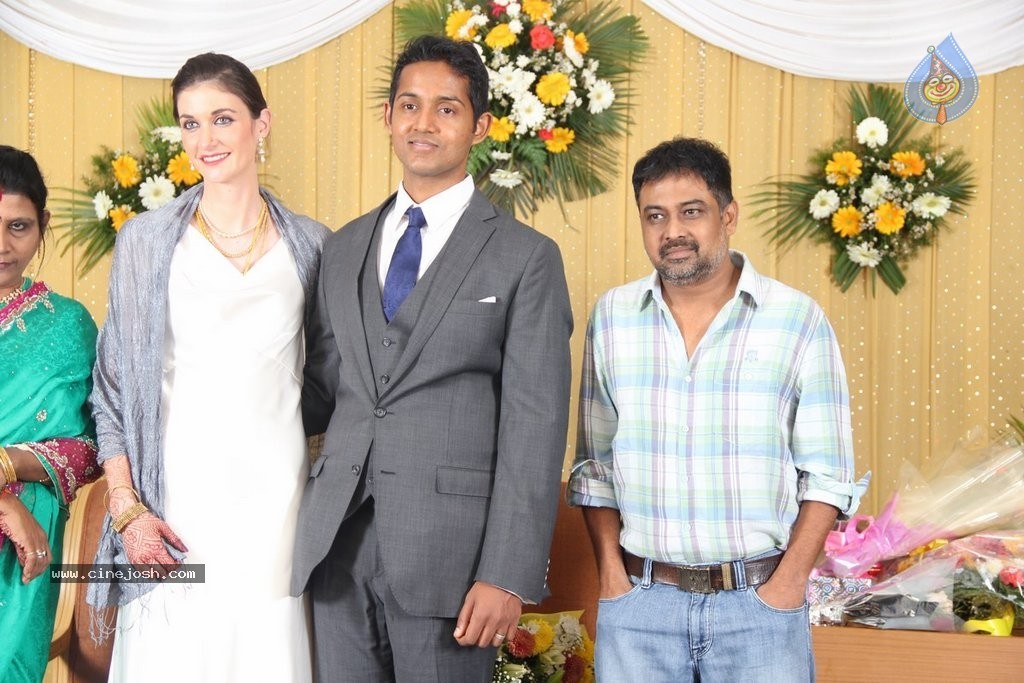 Reporter Anupama Subramanian Son Wedding Reception  - 74 / 107 photos