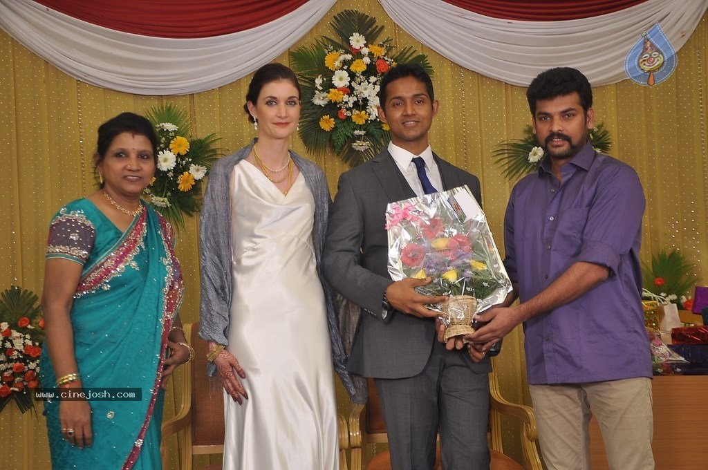 Reporter Anupama Subramanian Son Wedding Reception  - 95 / 107 photos