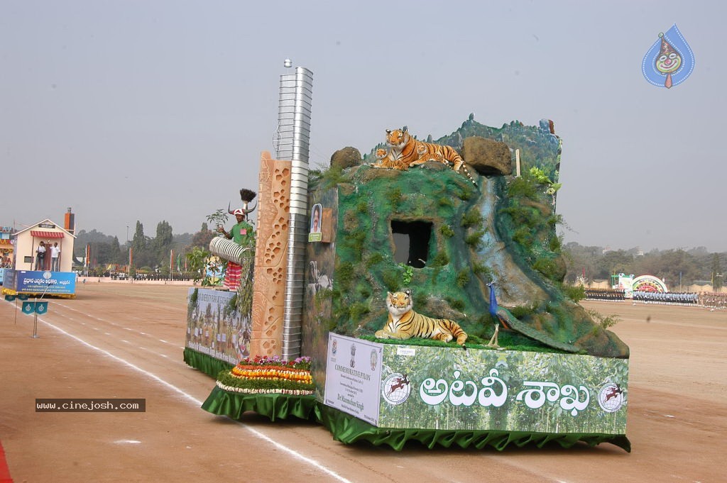 Republic Day Flag Hoisting Photos - 23 / 93 photos