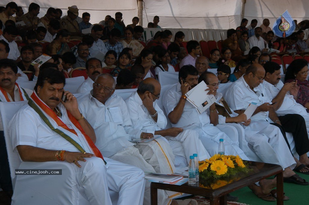 Republic Day Flag Hoisting Photos - 46 / 93 photos