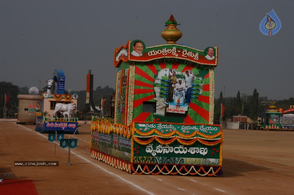 Republic Day Flag Hoisting Photos - 53 / 93 photos