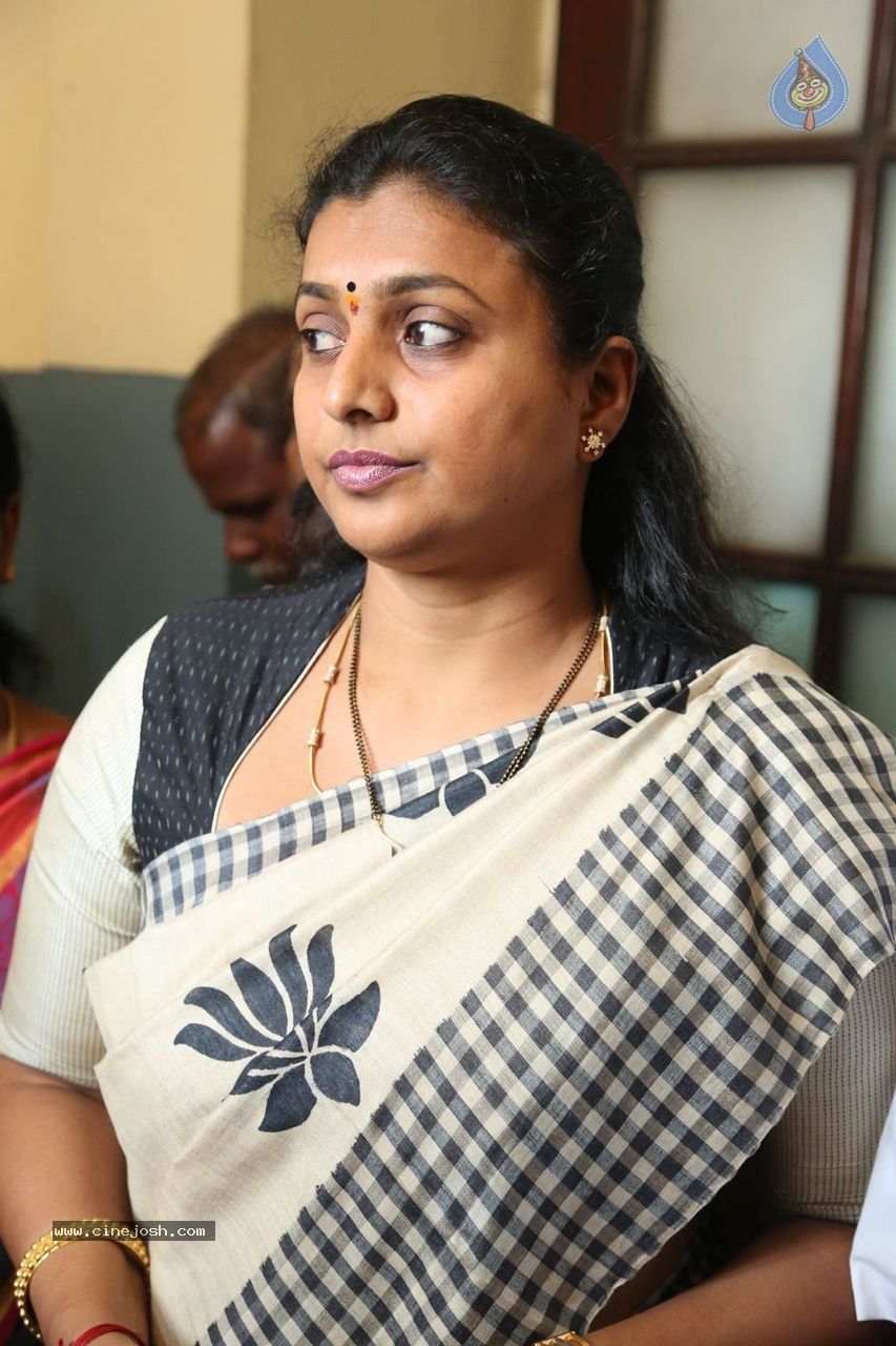 Roja Meets Southern Railway General Manager - 47 / 52 photos