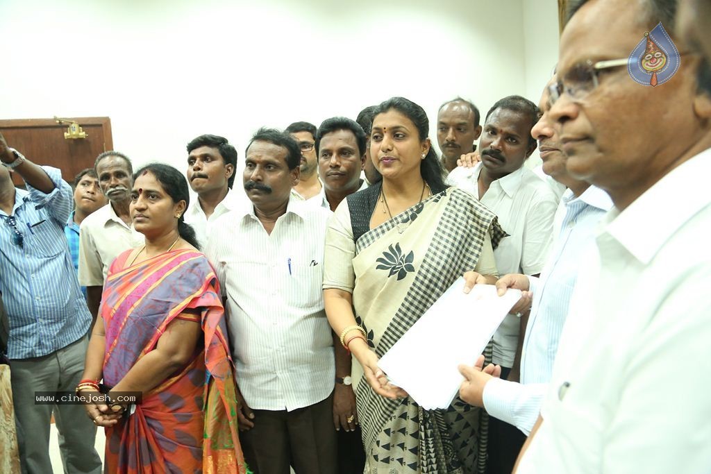 Roja Meets Southern Railway General Manager - 52 / 52 photos
