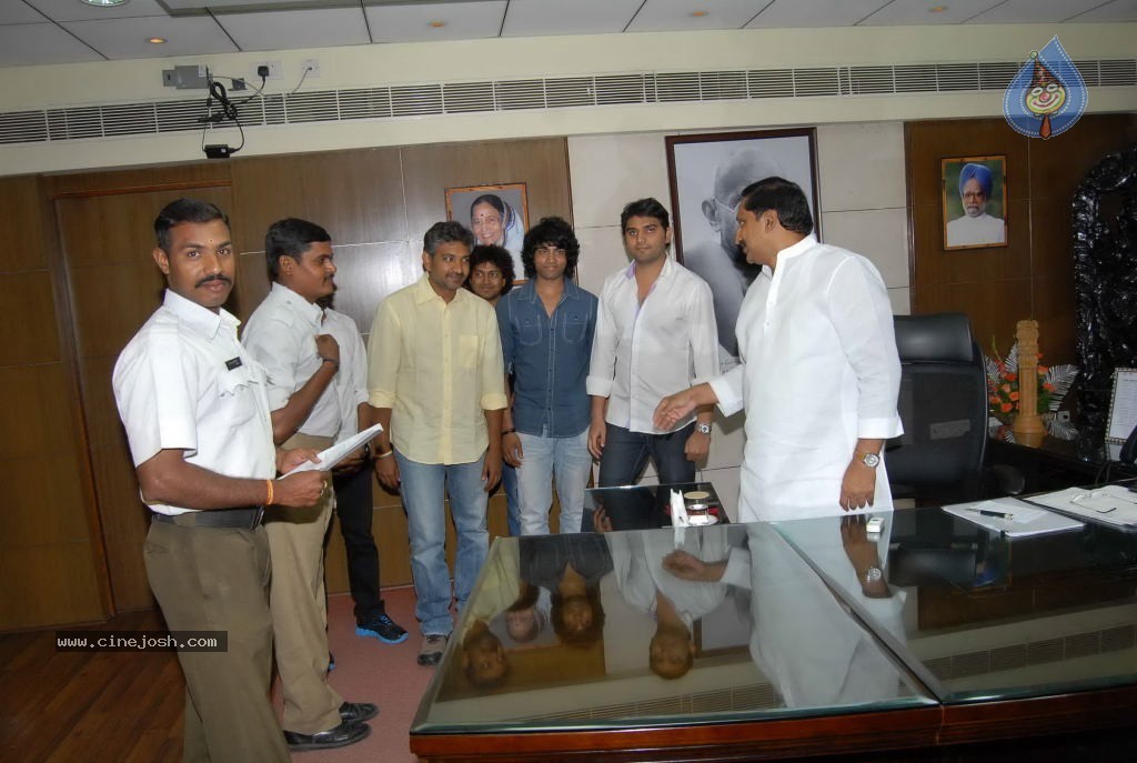 S.S Rajamouli and Vaada Team Meets CM - 9 / 14 photos