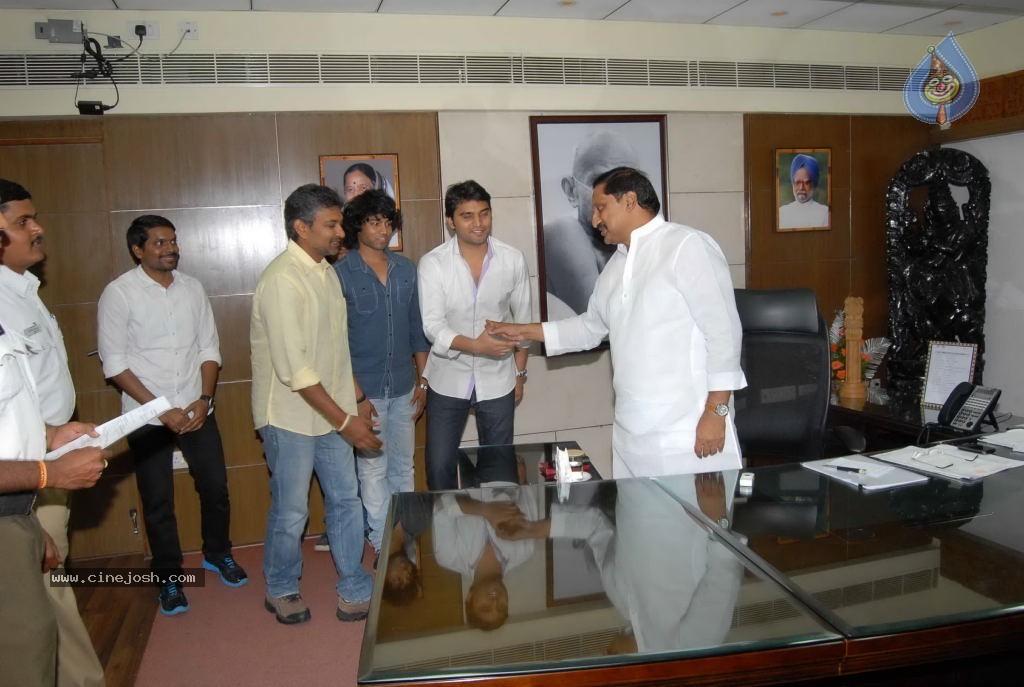 S.S Rajamouli and Vaada Team Meets CM - 11 / 14 photos