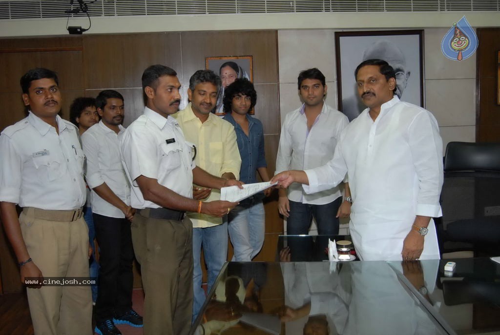 S.S Rajamouli and Vaada Team Meets CM - 14 / 14 photos