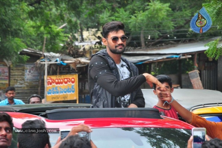 Saakshyam Movie Success Tour at Nalgonda - 25 / 32 photos