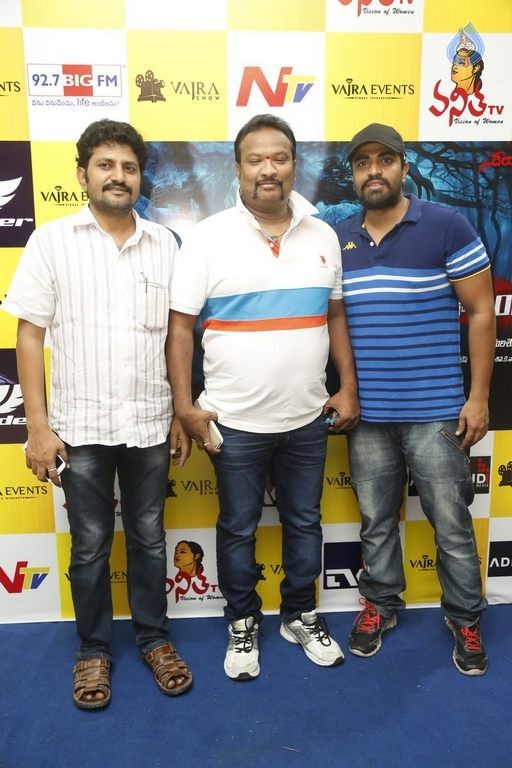 Sahasam Seyara Dimbhaka Premiere Show Photos - 21 / 30 photos