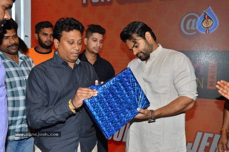 Sai Dharam Tej Launches Sunrisers Hyderabad T Shirt  - 20 / 34 photos