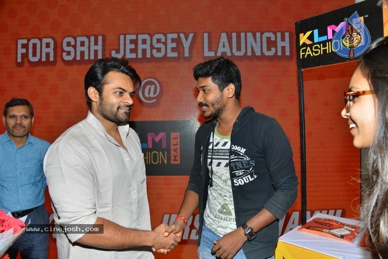 Sai Dharam Tej Launches Sunrisers Hyderabad T Shirt  - 25 / 34 photos
