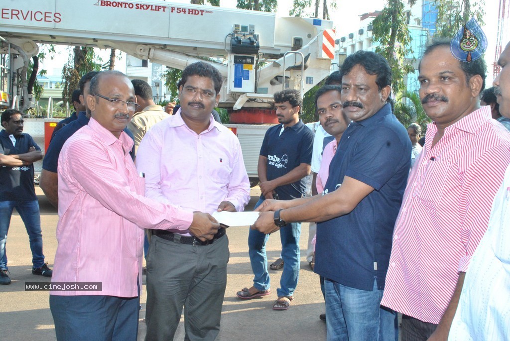 Sai Korrapati n Varahi Team at Vizag - 8 / 25 photos