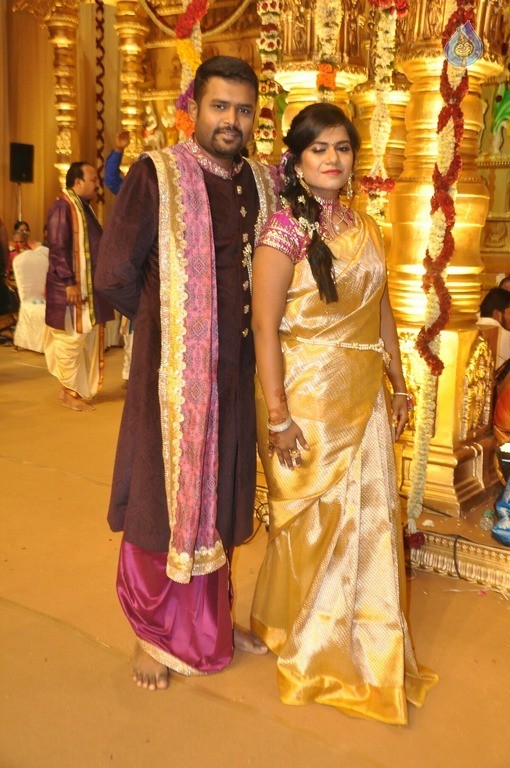Sai Rajesh and Divya Wedding Photos - 2 / 82 photos
