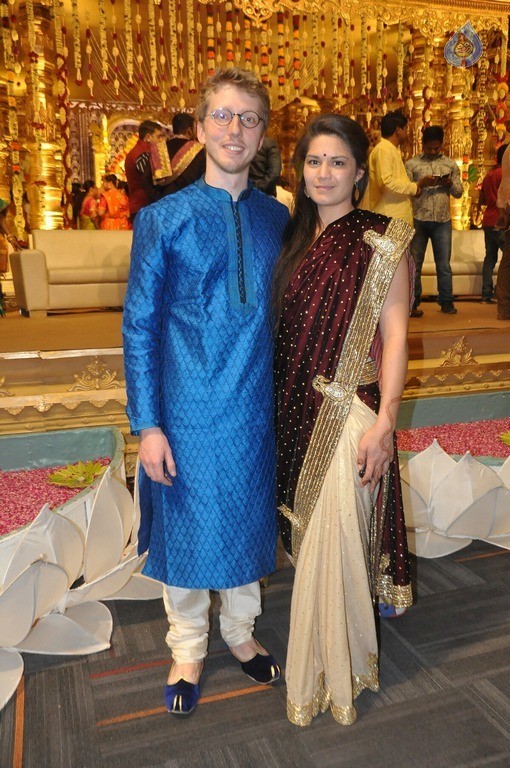 Sai Rajesh and Divya Wedding Photos - 28 / 82 photos