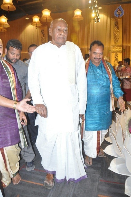 Sai Rajesh and Divya Wedding Photos - 31 / 82 photos