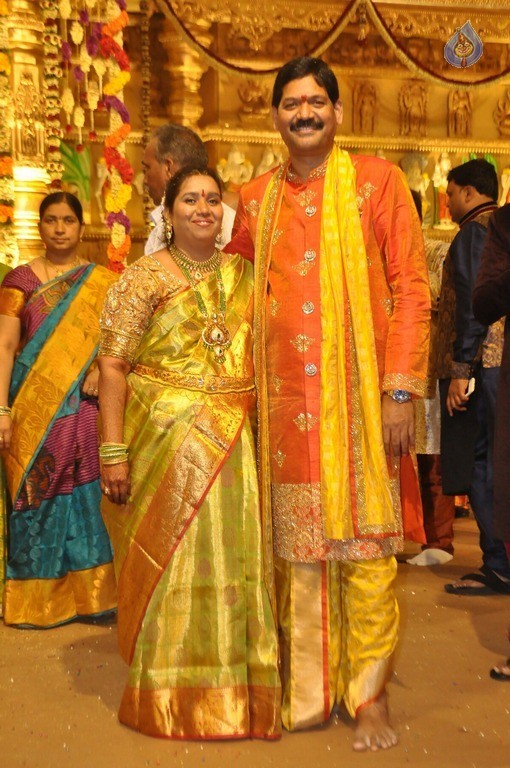 Sai Rajesh and Divya Wedding Photos - 61 / 82 photos