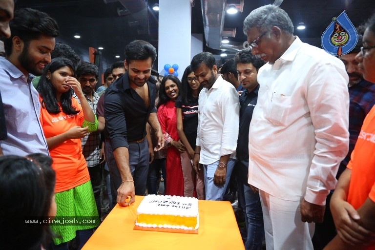 Sai Tej Opens SkyZone Hyderabad At AMB Gachibowli  - 12 / 15 photos